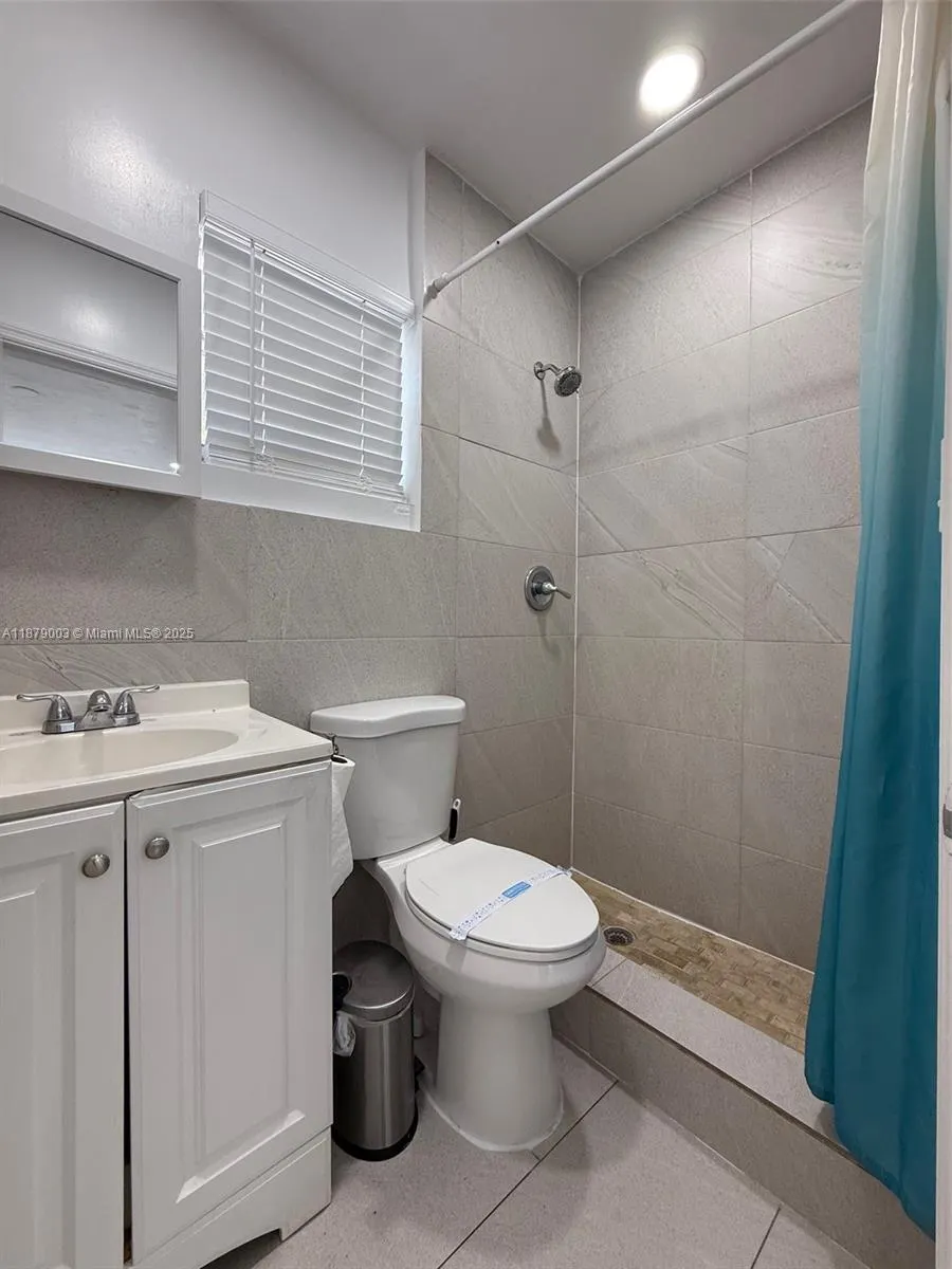 600 NW 116th Ter, #1