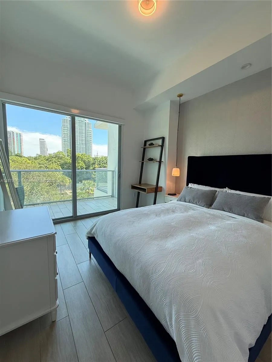 1600 SW 1st Ave, #409
