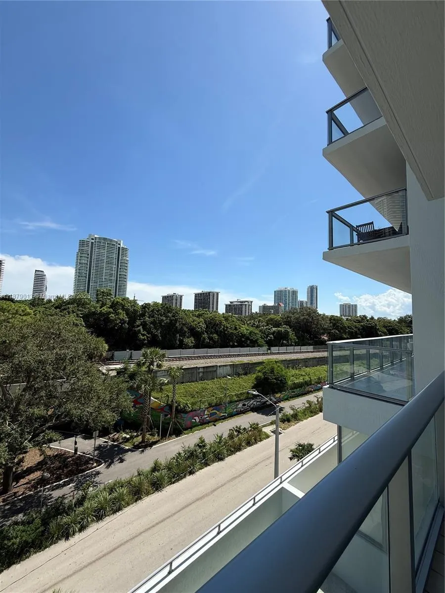 1600 SW 1st Ave, #409