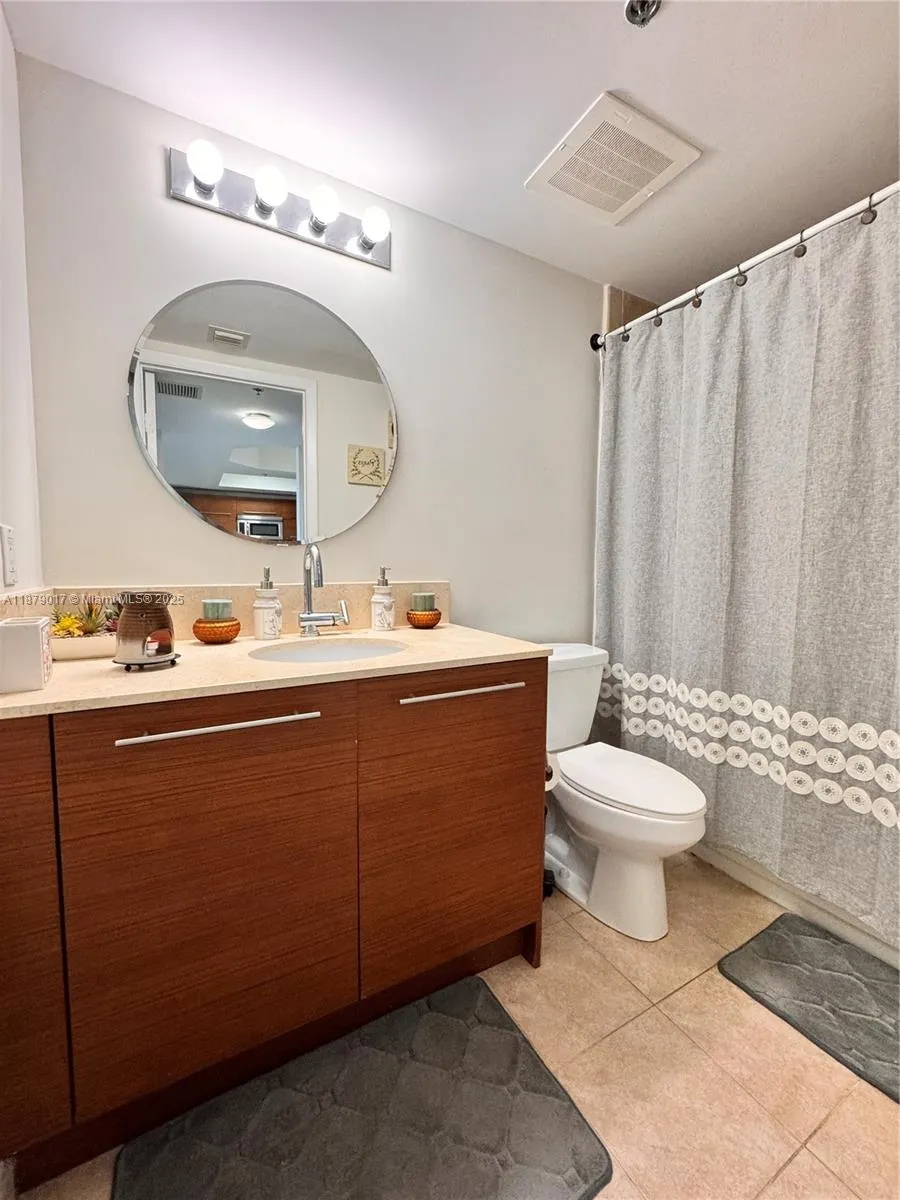 2681 N Flamingo Rd, #1503S