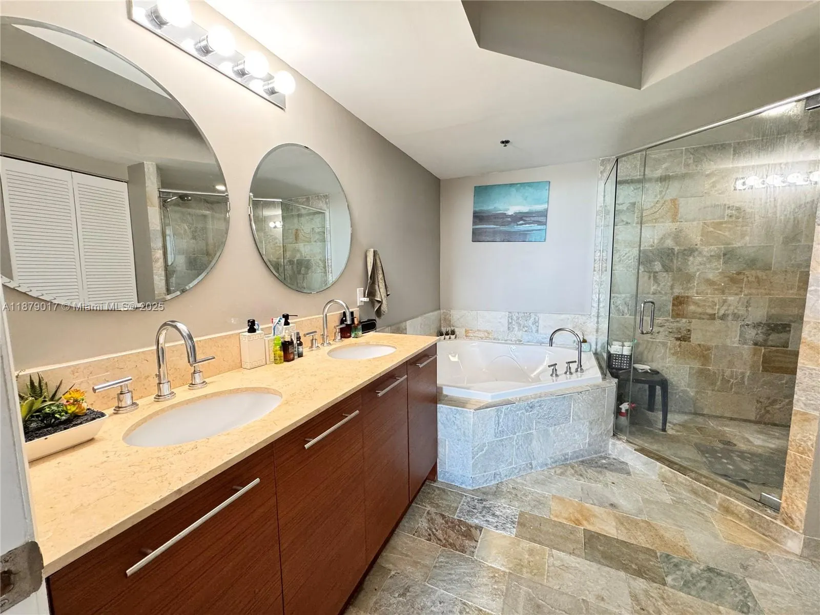 2681 N Flamingo Rd, #1503S