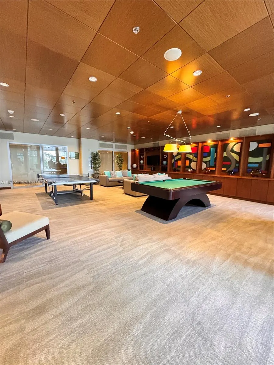 2681 N Flamingo Rd, #1503S