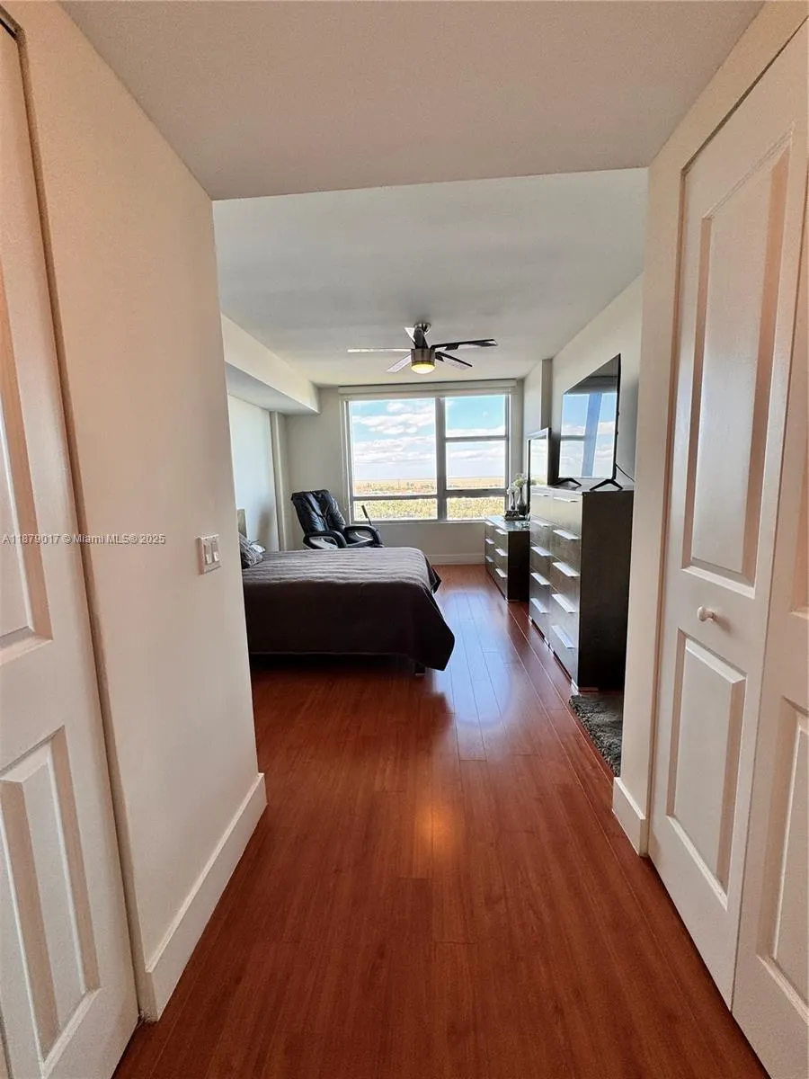 2681 N Flamingo Rd, #1503S