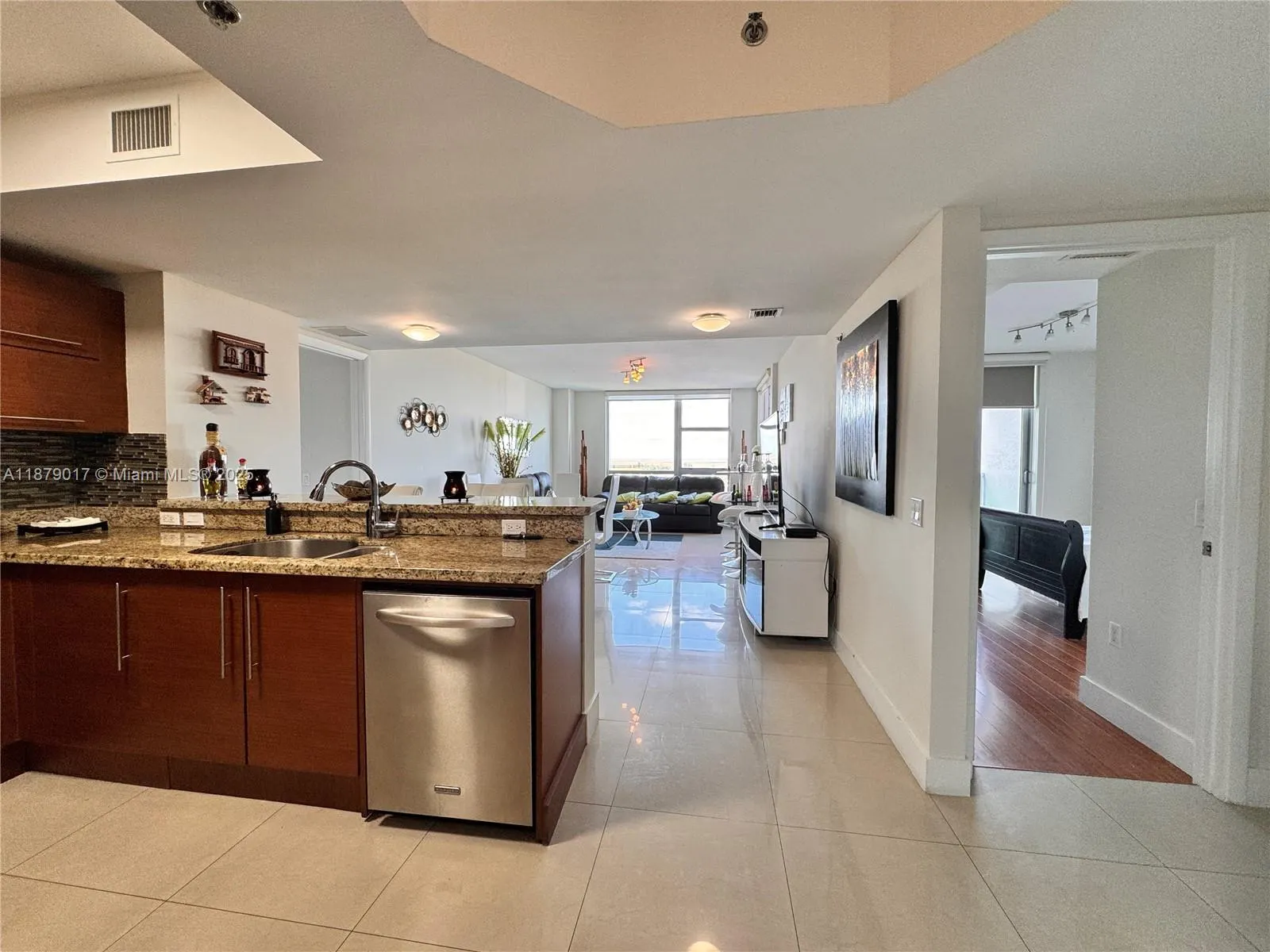 2681 N Flamingo Rd, #1503S