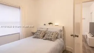27 NE 60th Ter, #4