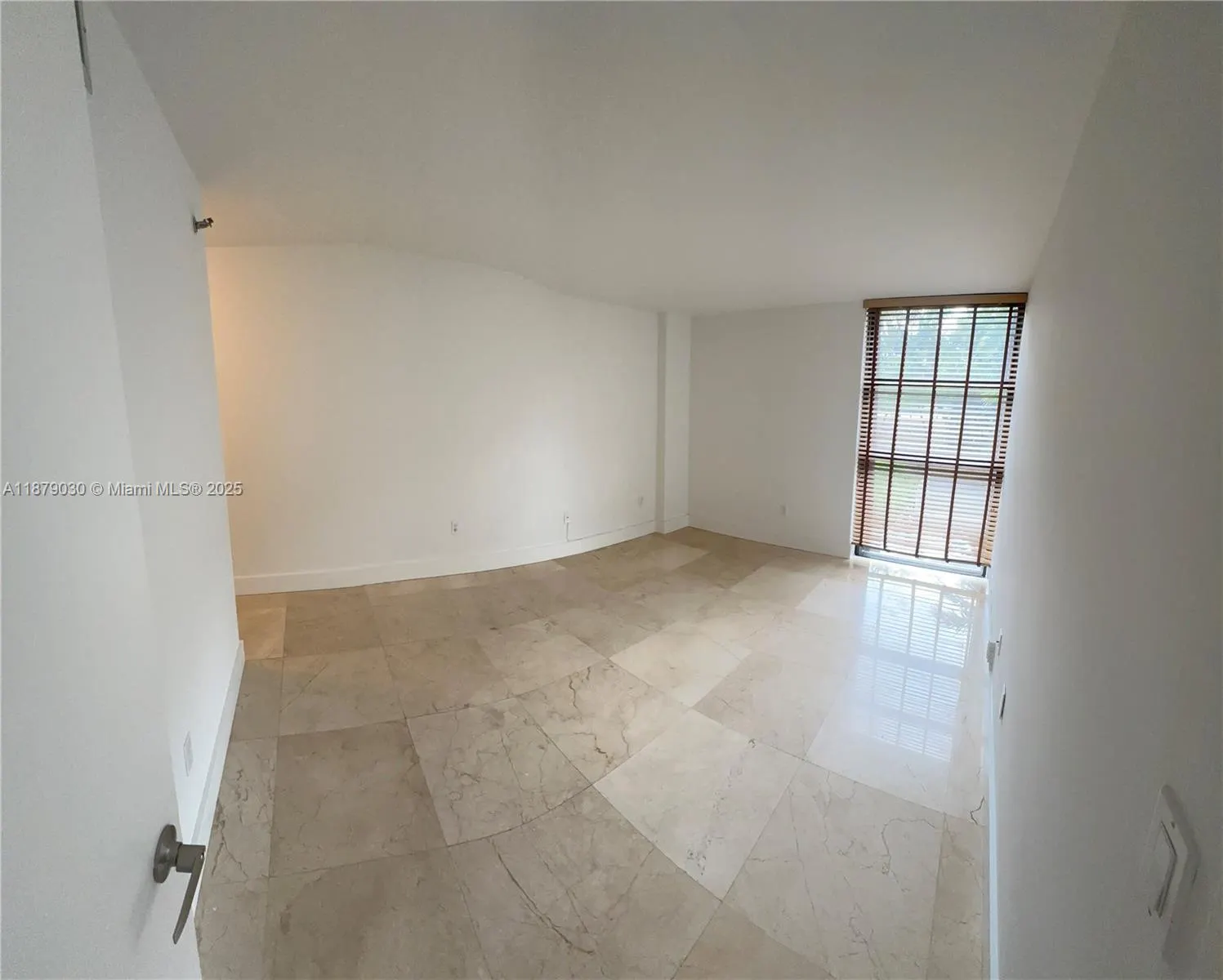 2501 Brickell Ave, #209