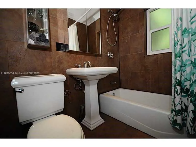 273 NW 92nd St