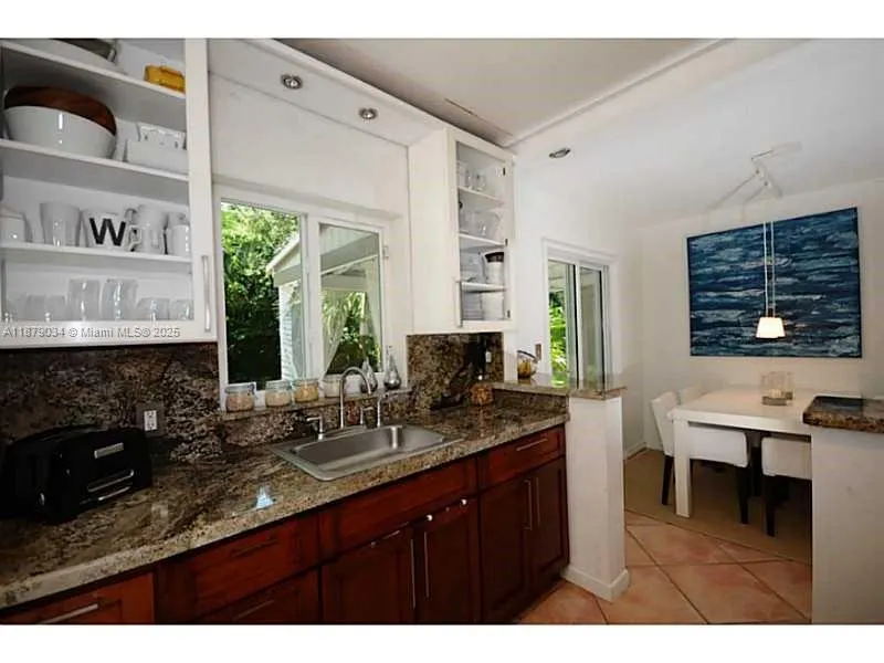 273 NW 92nd St