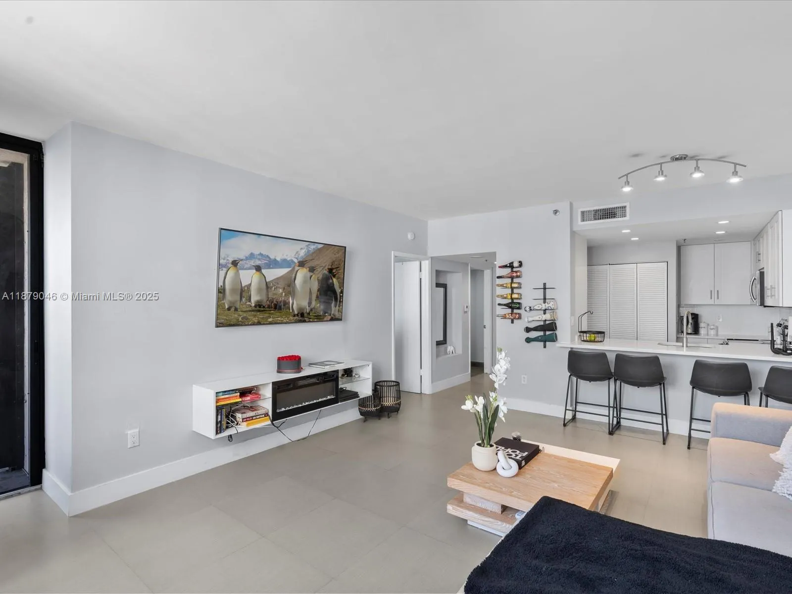 540 Brickell Key Dr, #1702
