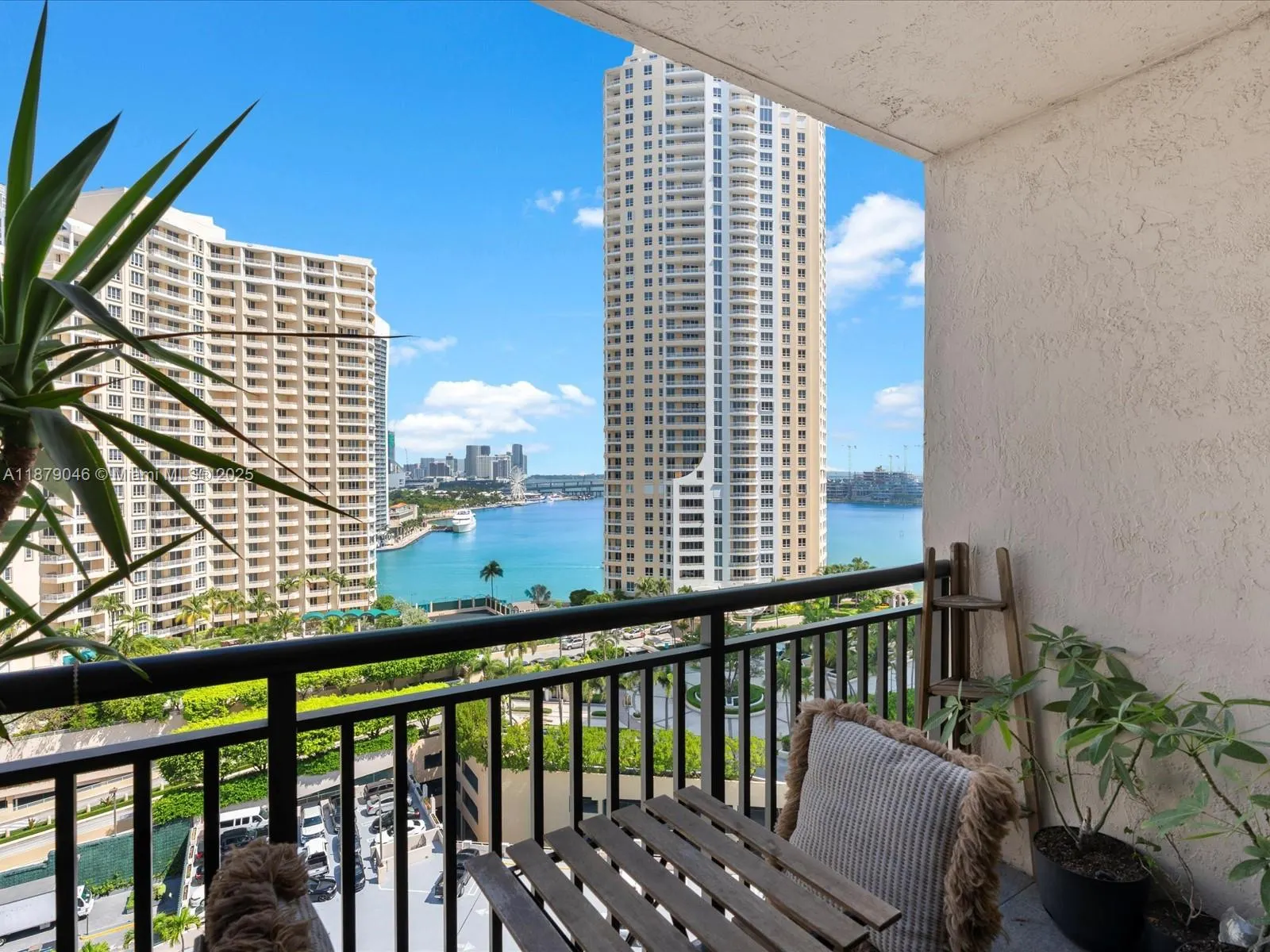 540 Brickell Key Dr, #1702