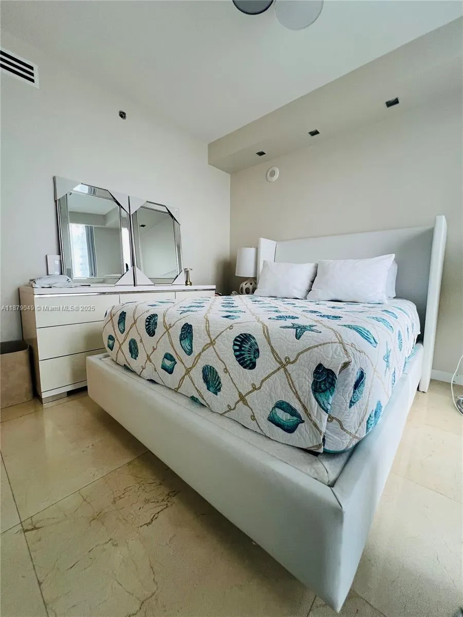 465 Brickell Ave, #4801