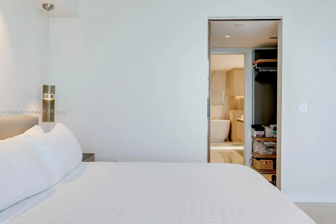 465 Brickell Ave, #4801