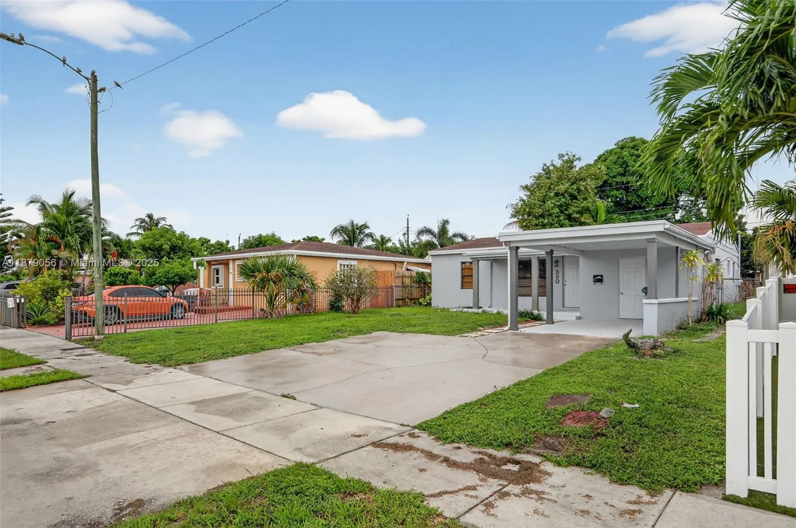390 NE 51st Ct