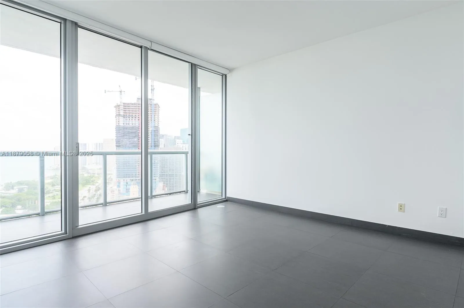 888 Biscayne Blvd, #3406