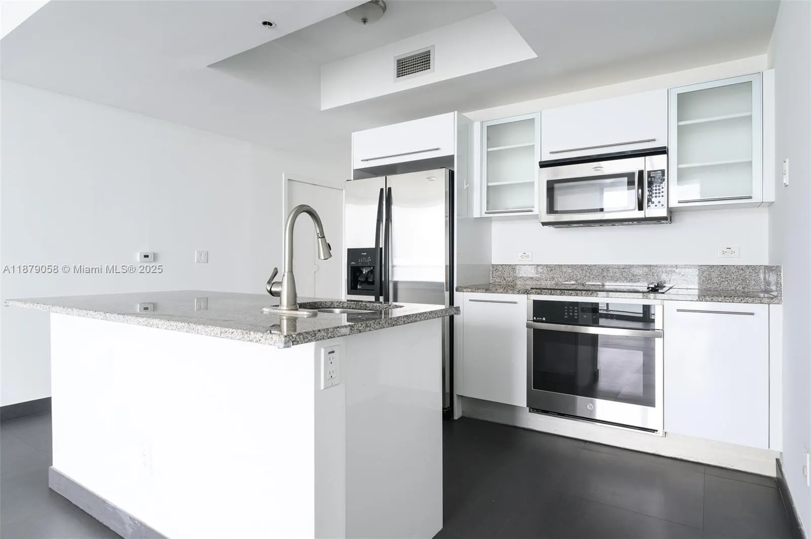 888 Biscayne Blvd, #3406