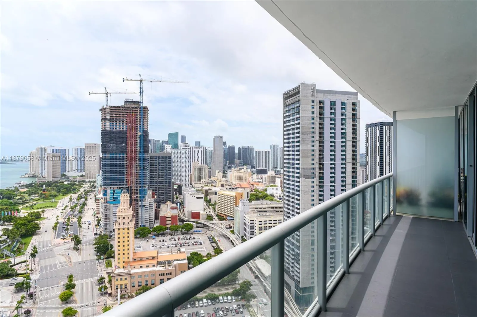 888 Biscayne Blvd, #3406