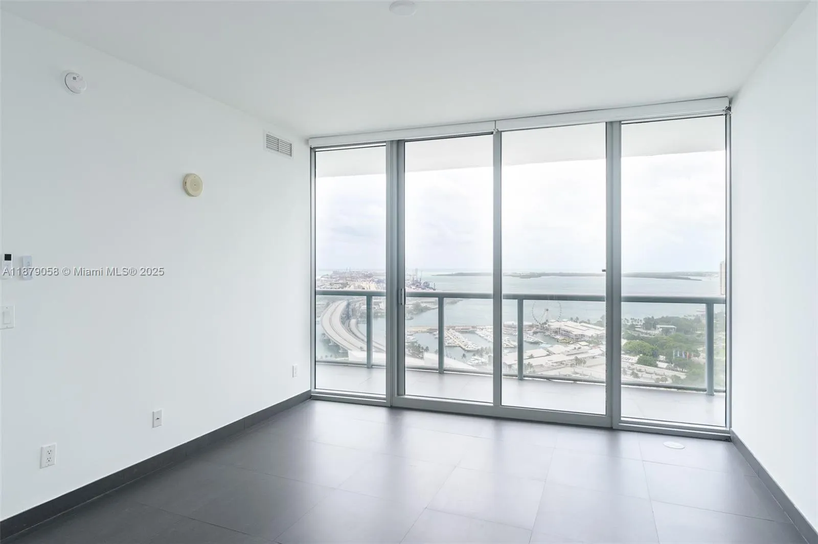 888 Biscayne Blvd, #3406