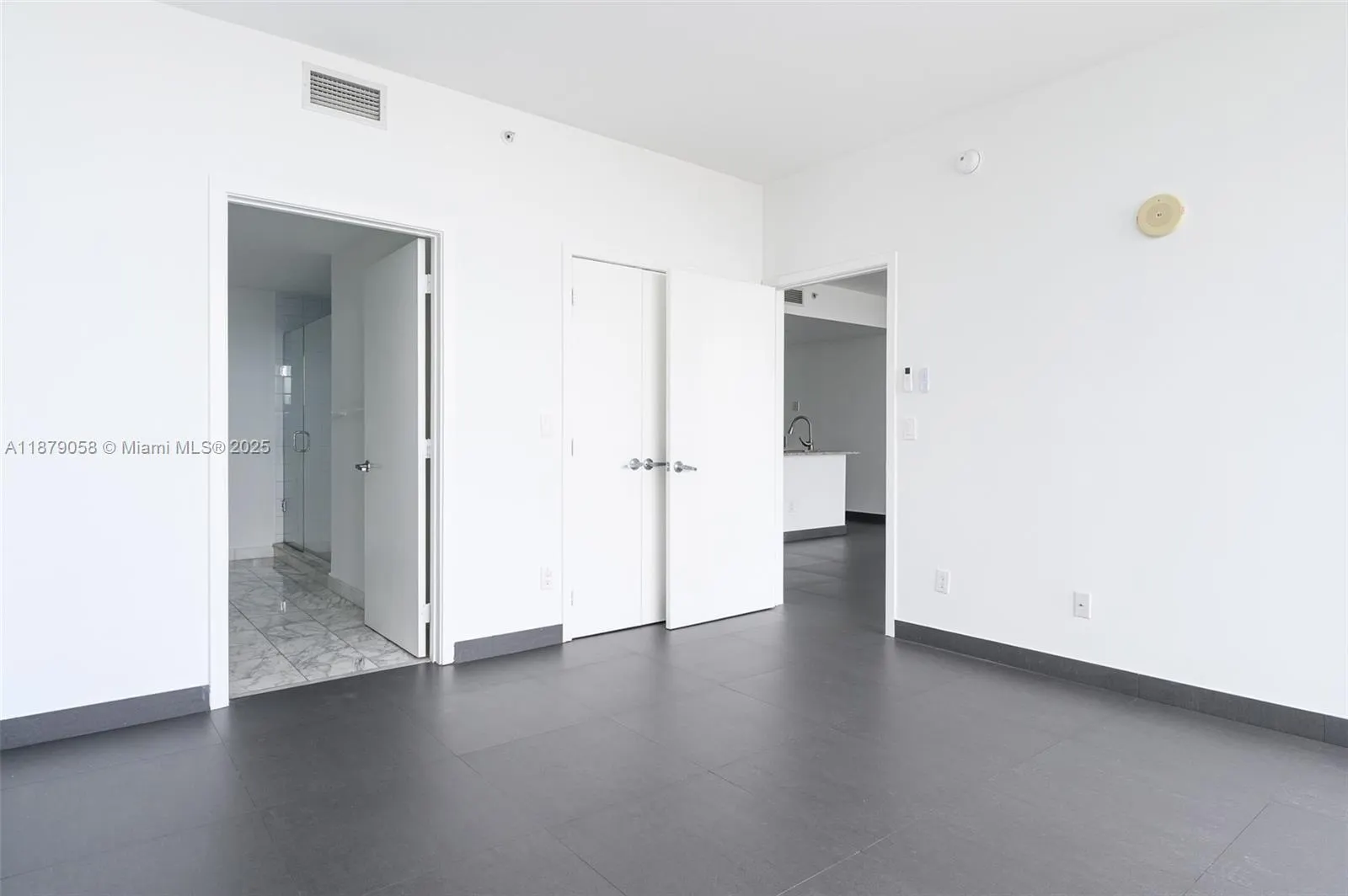 888 Biscayne Blvd, #3406