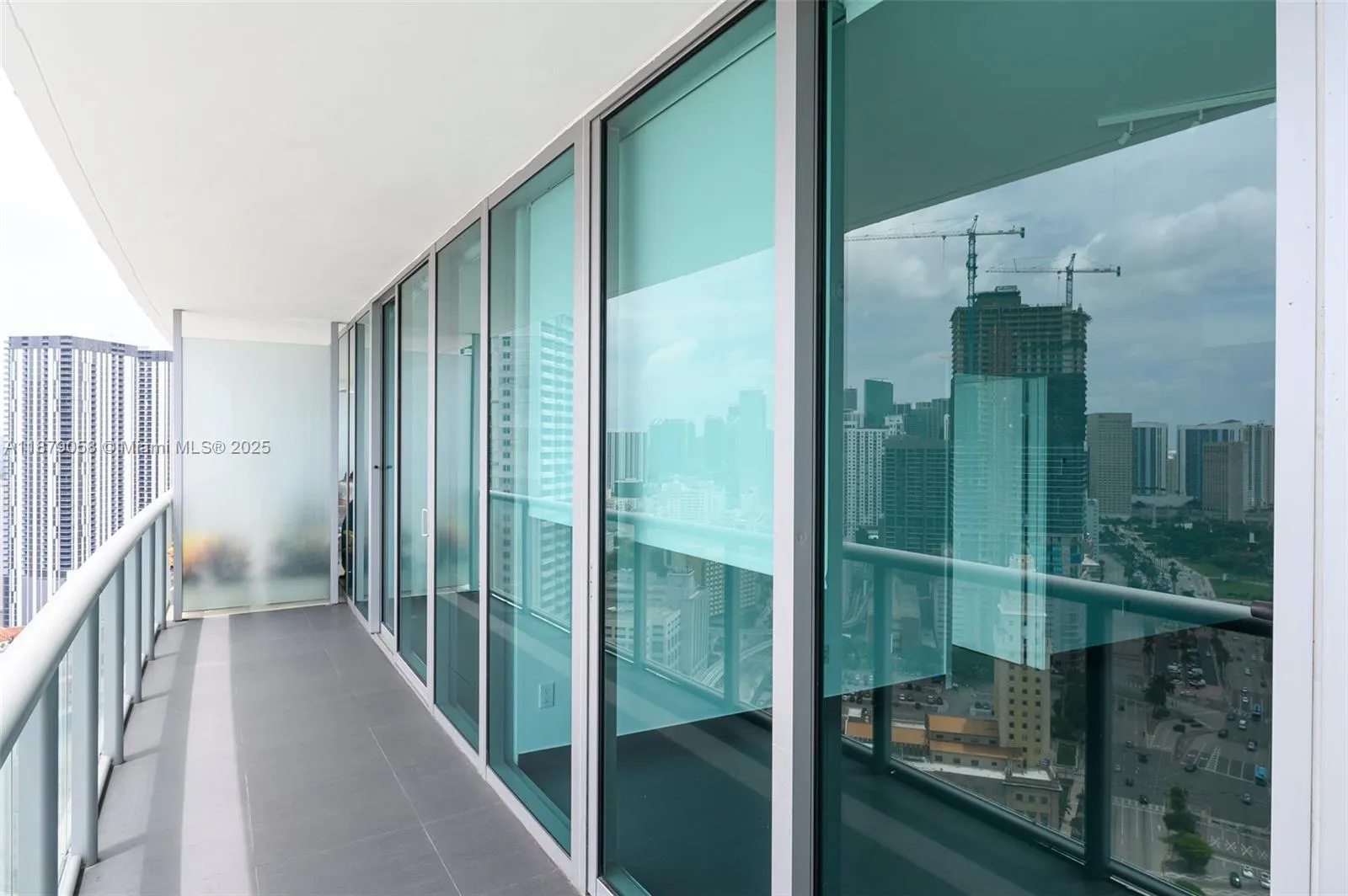 888 Biscayne Blvd, #3406