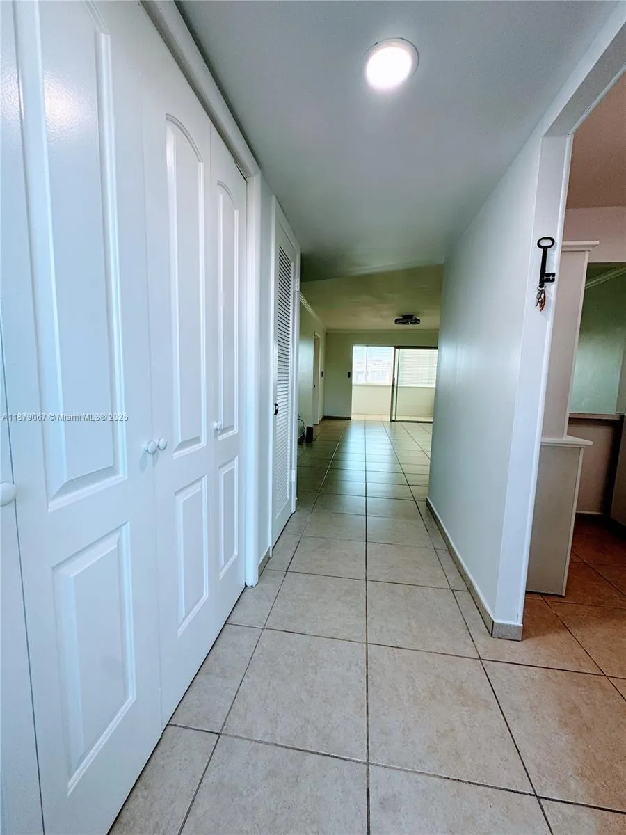 8110 Sunrise Lakes Blvd, #303