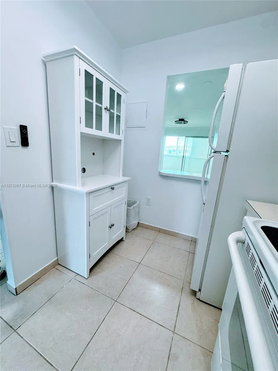 8110 Sunrise Lakes Blvd, #303