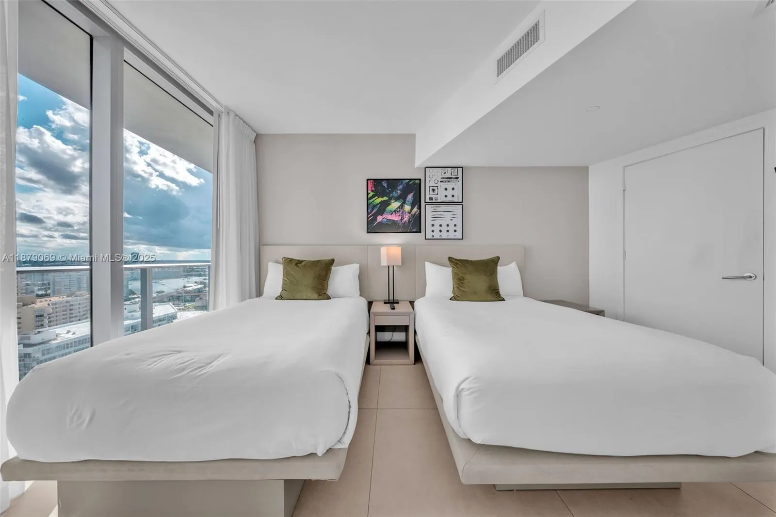 4111 S Ocean Dr, #1611