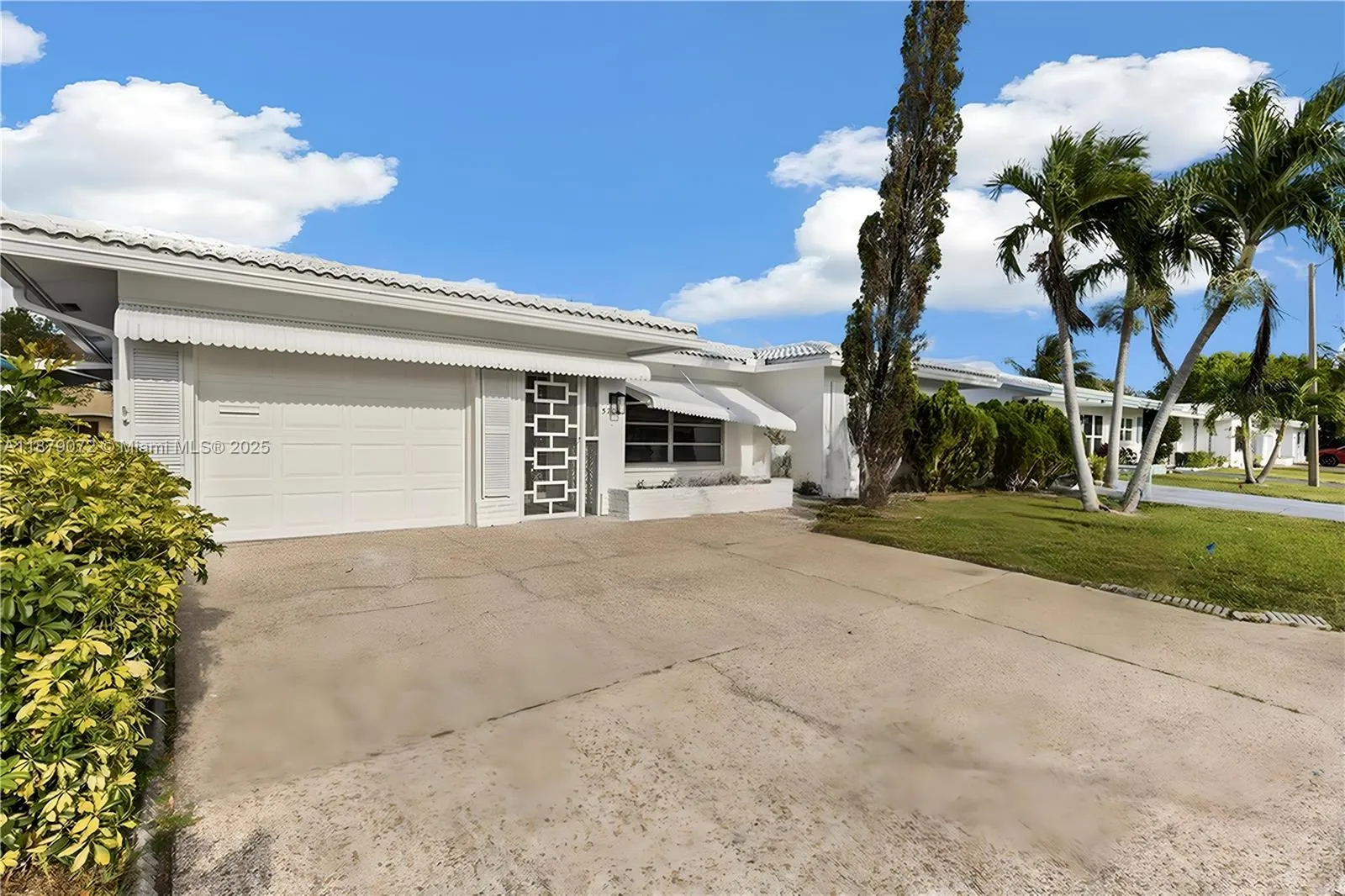5706 NW 81st Ave
