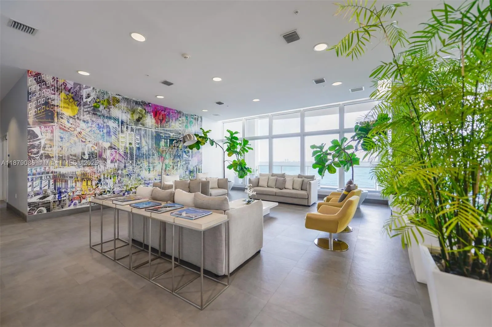 725 NE 22nd street, #8D