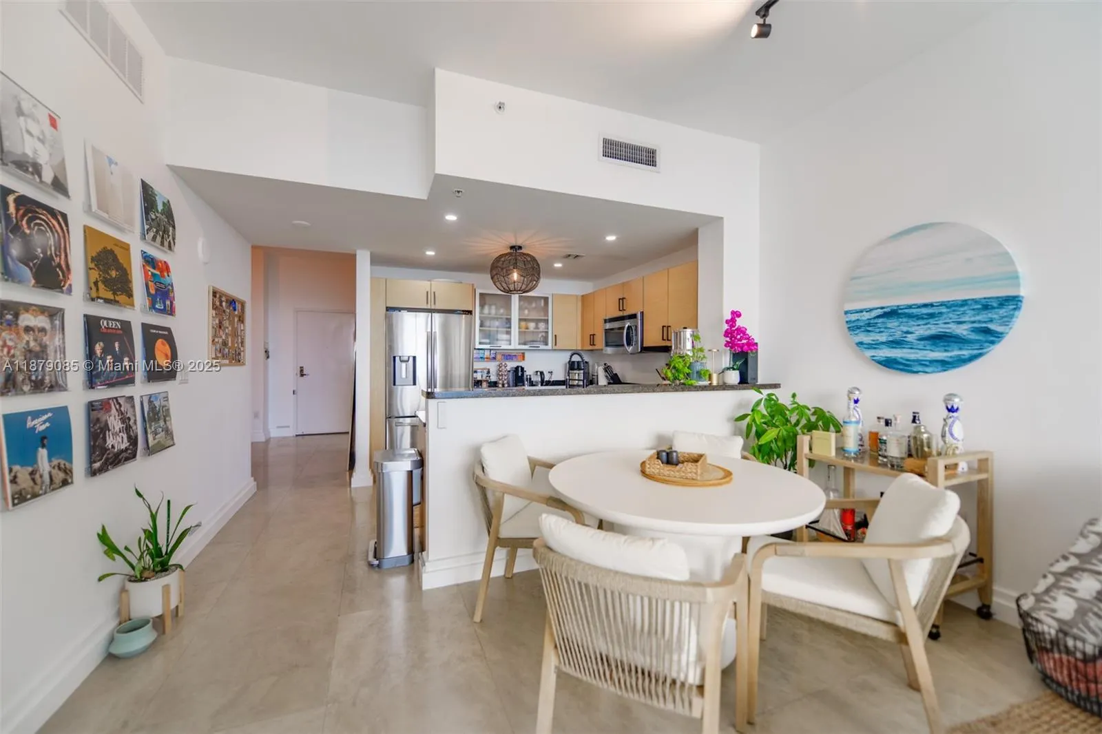 725 NE 22nd street, #8D