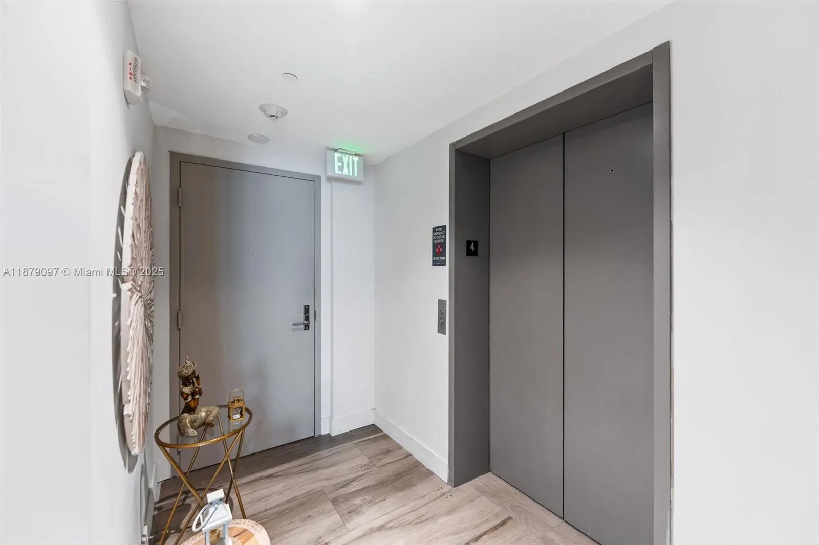 488 NE 18th St, #411