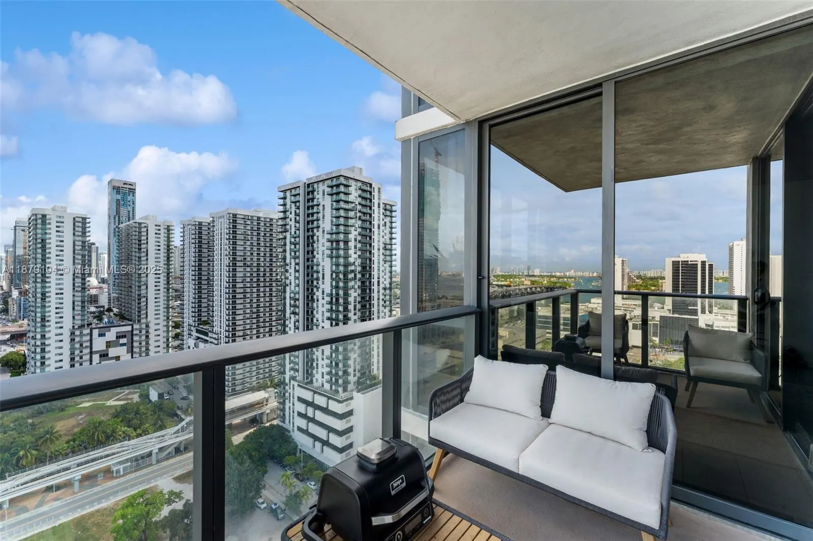 1600 NE 1st Ave, #2306