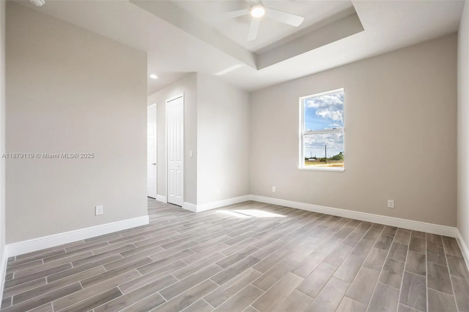 1103 Andover Dr