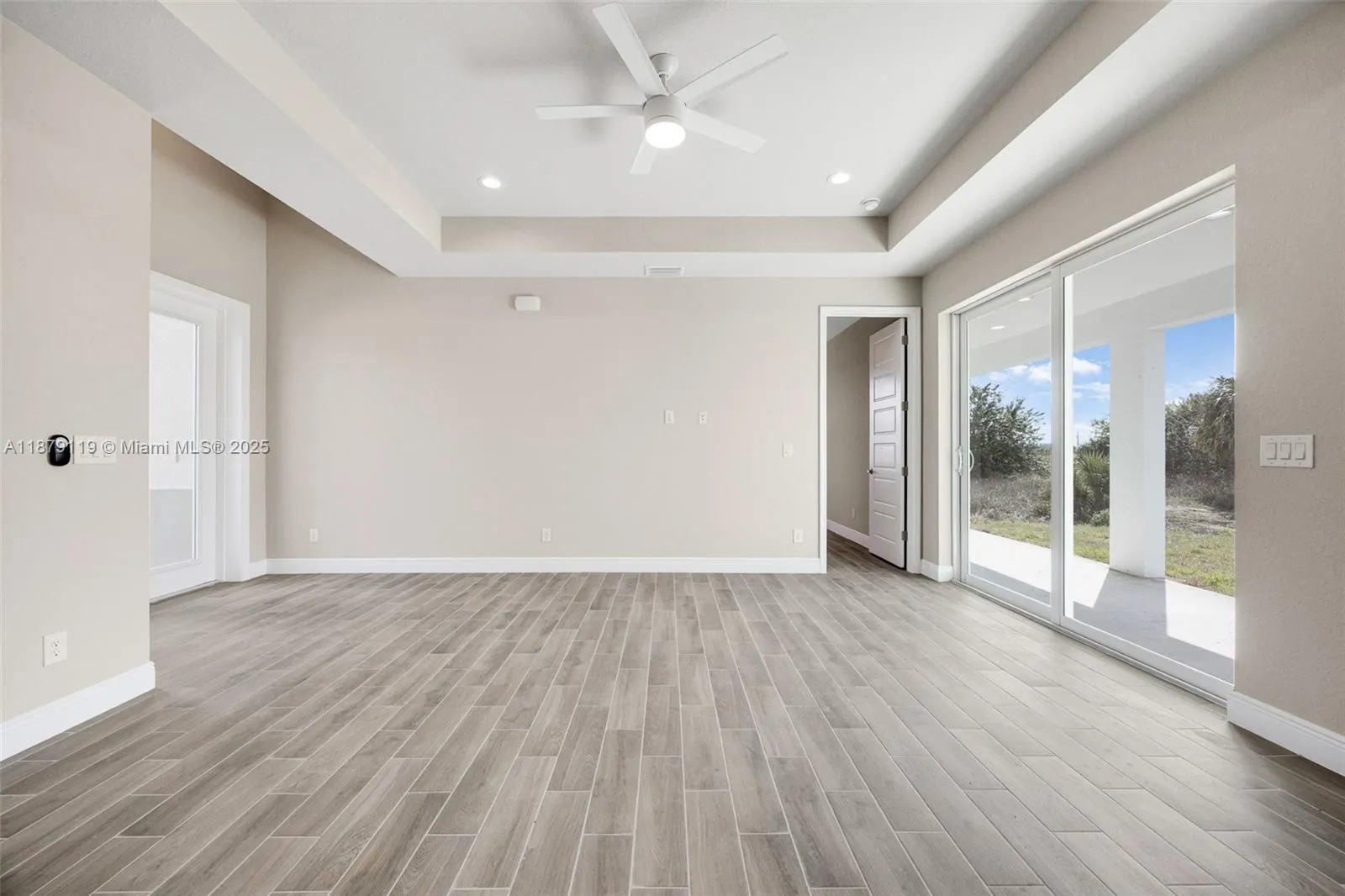 1103 Andover Dr