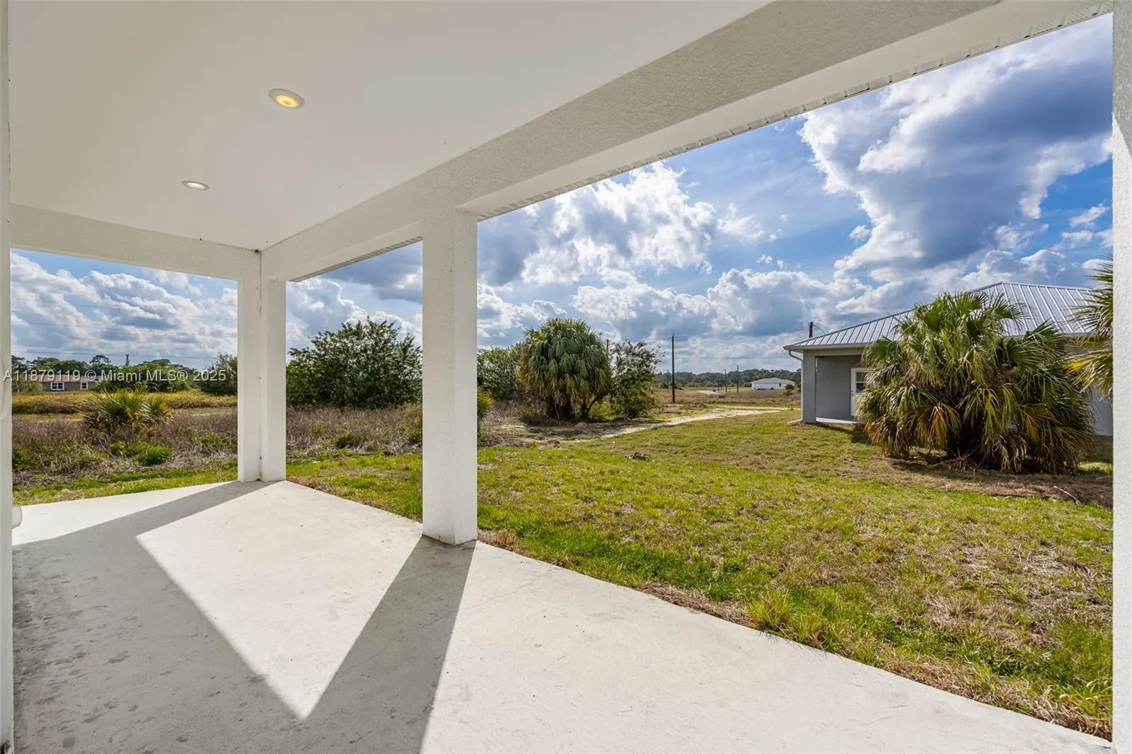 1103 Andover Dr
