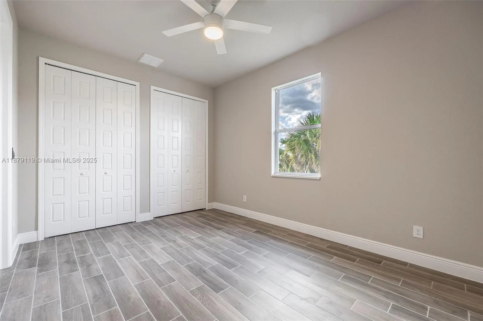 1103 Andover Dr