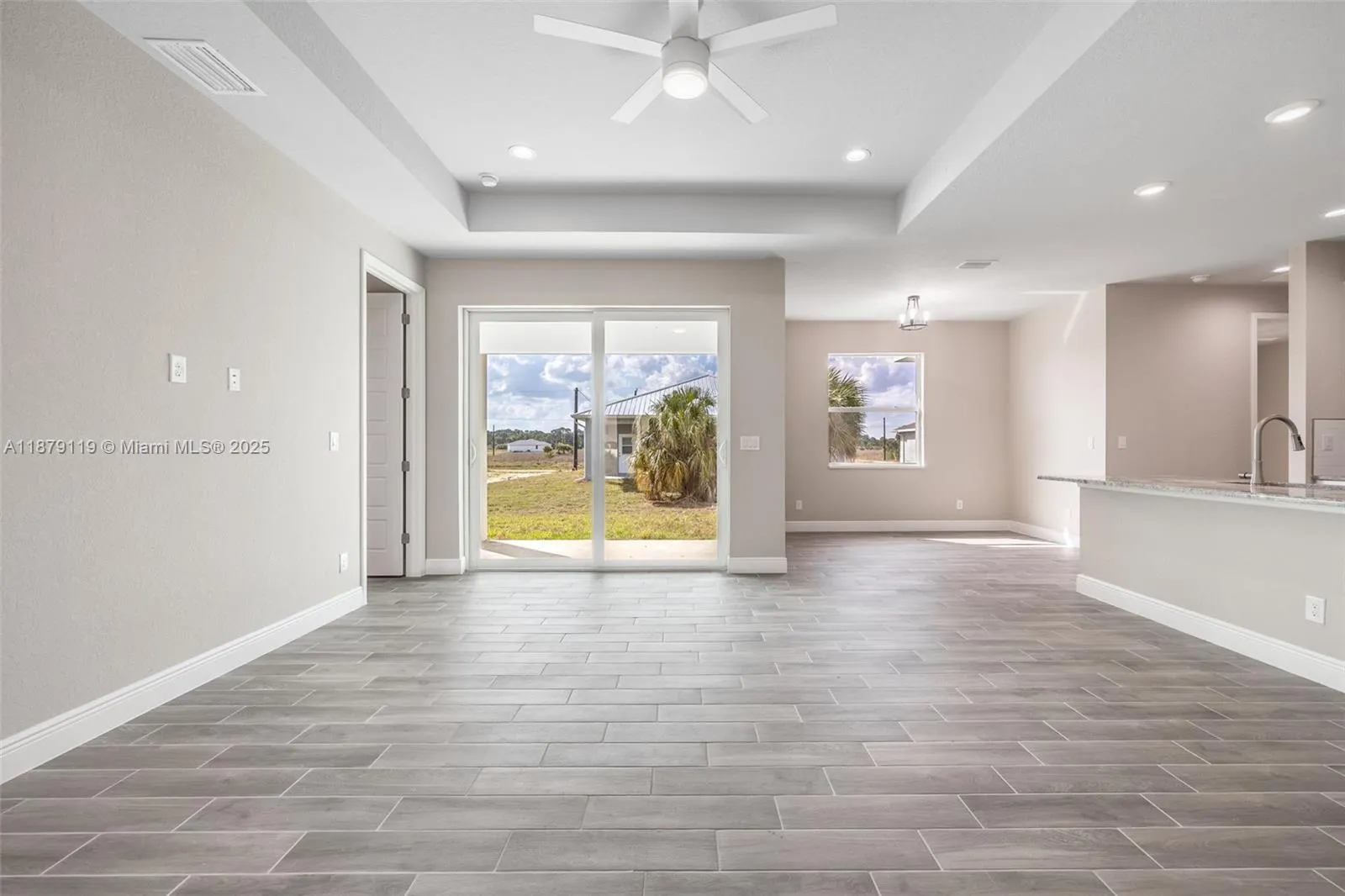 1103 Andover Dr