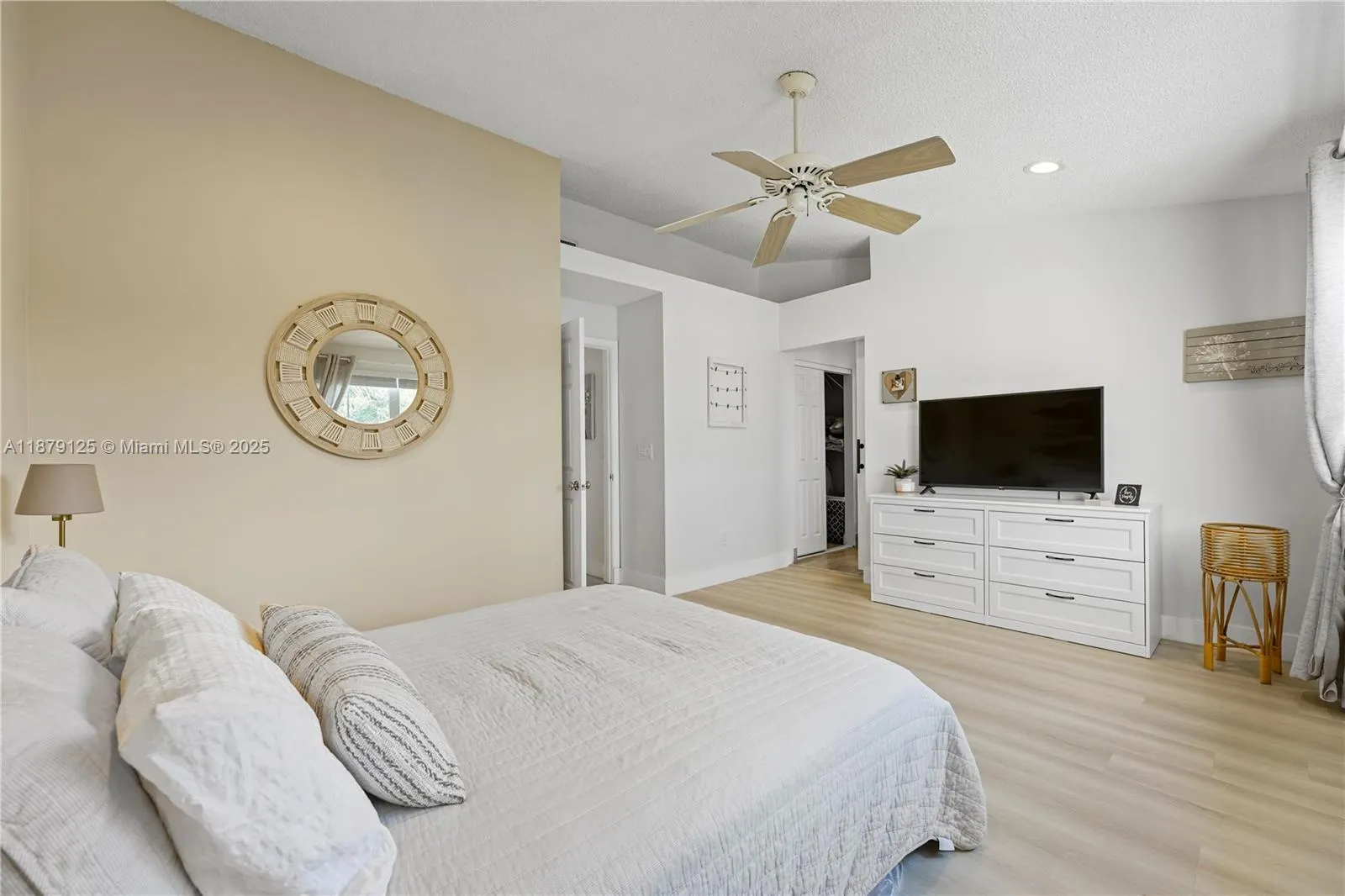 1324 NW 126th Ave
