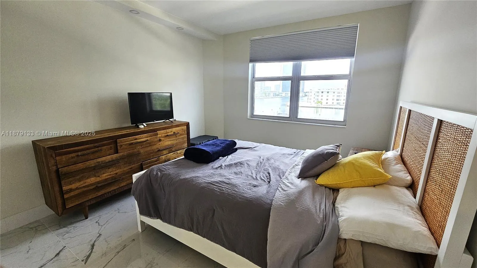 1965 S Ocean Dr, #2S