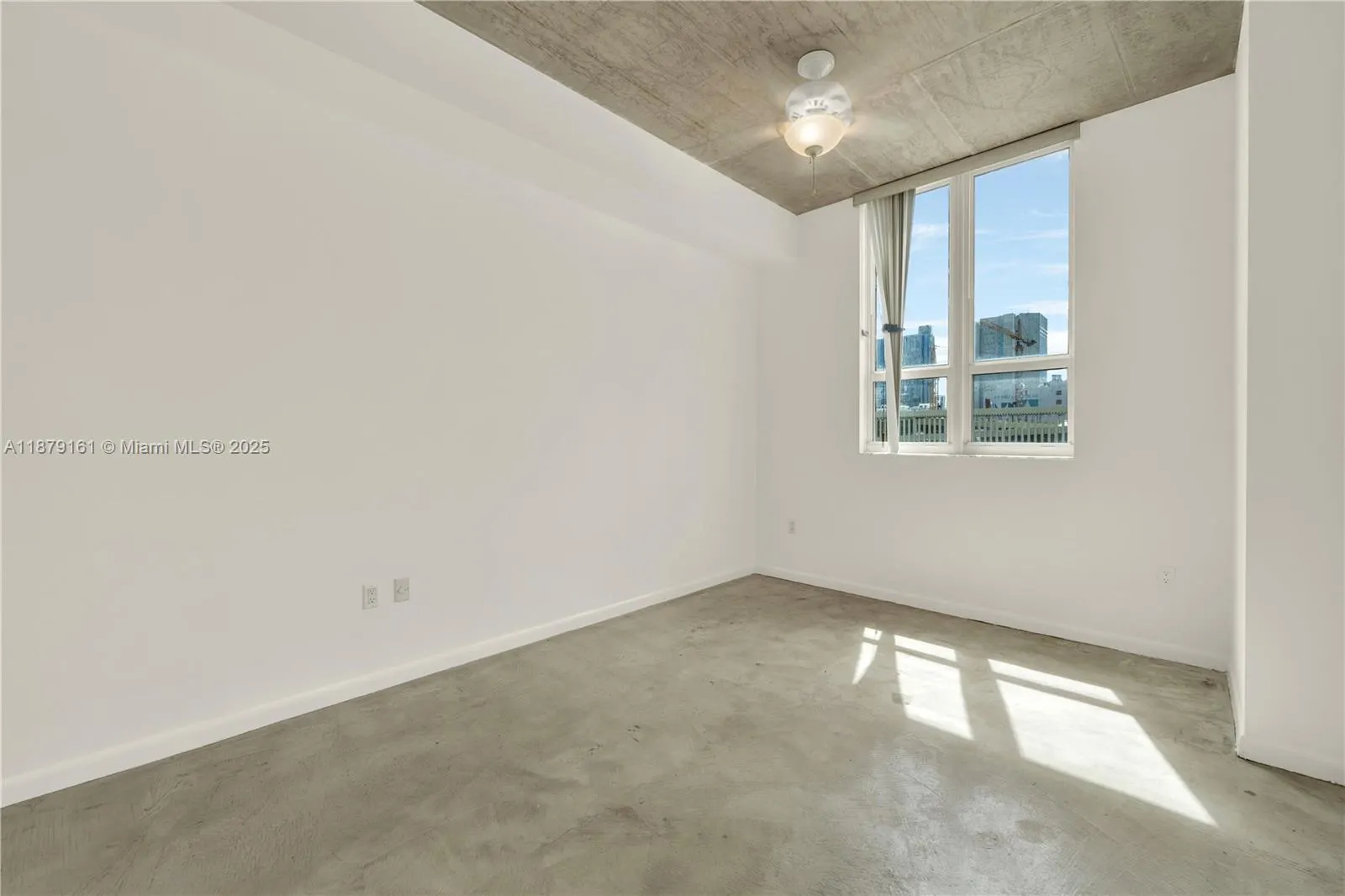 234 NE 3rd St, #601