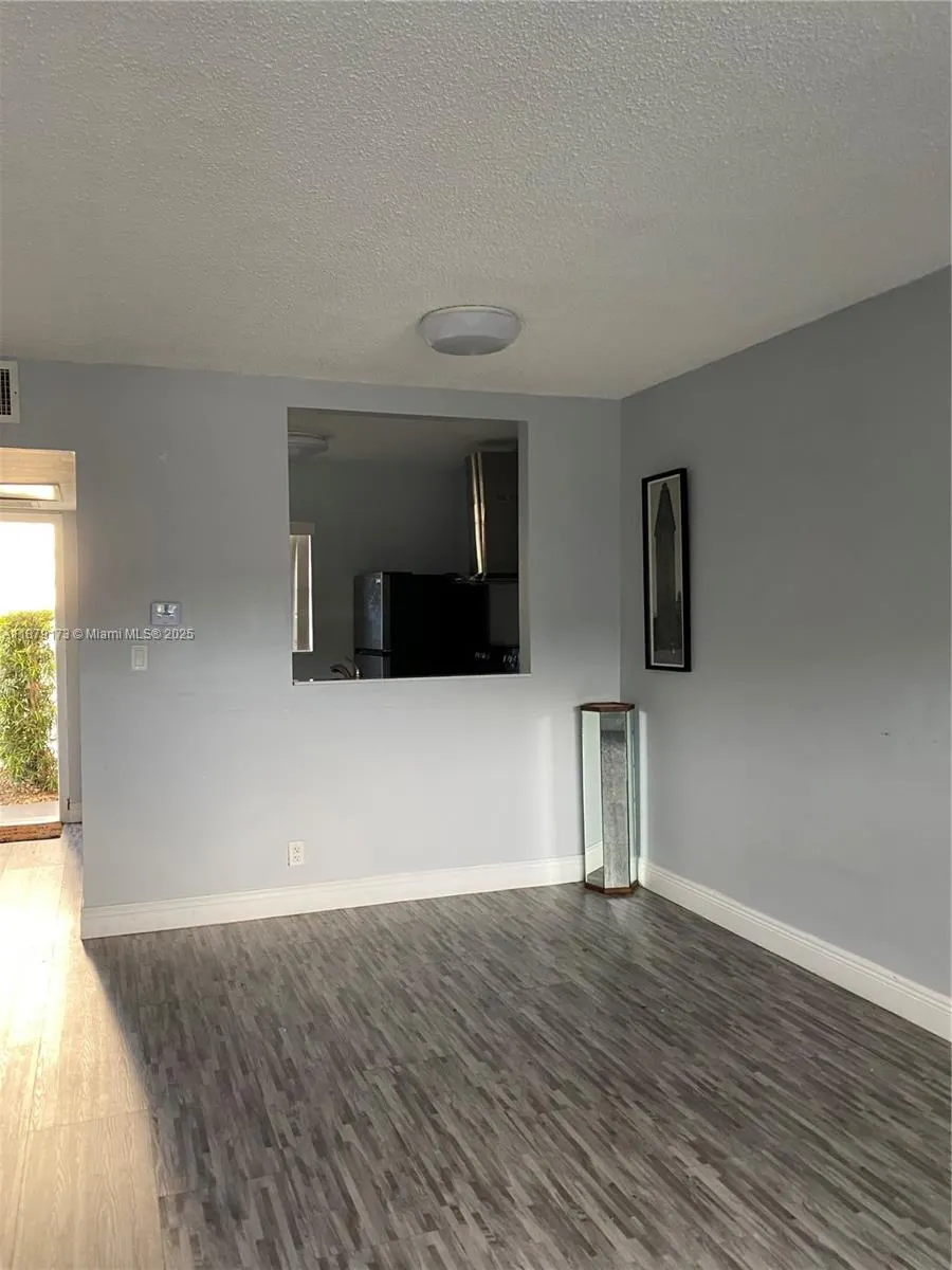 5102 NW 36th St, #406