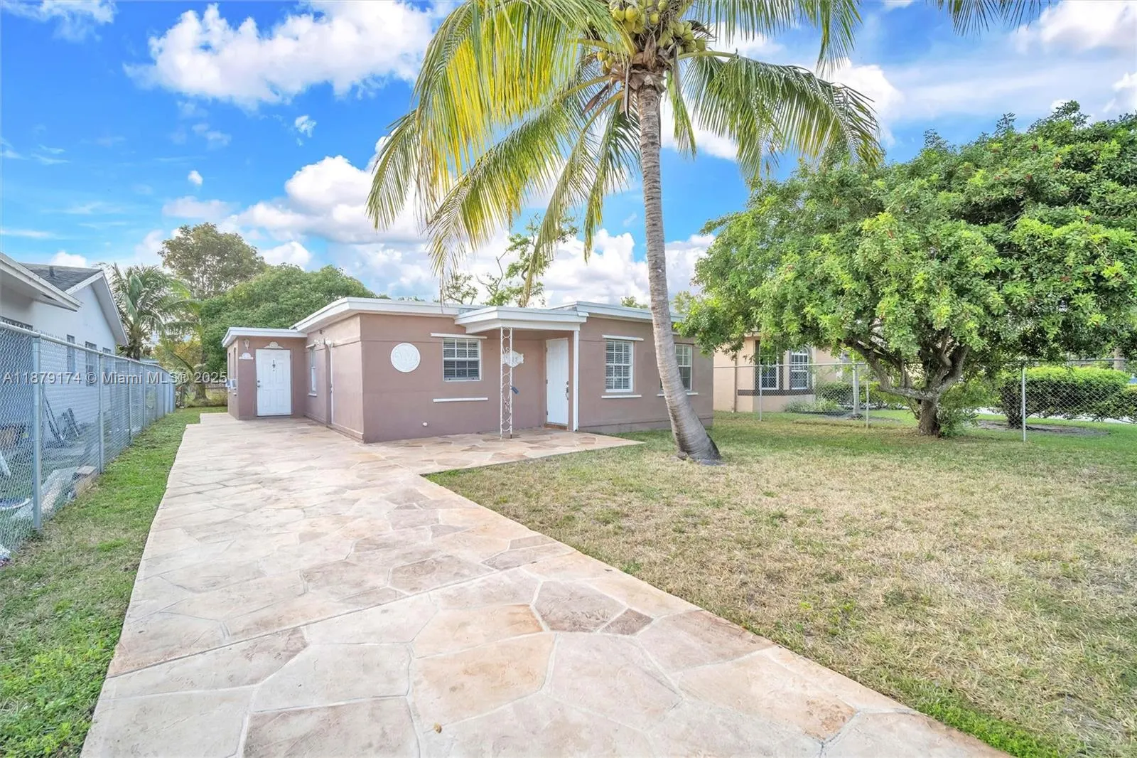 115 NW 28th Ave, #1