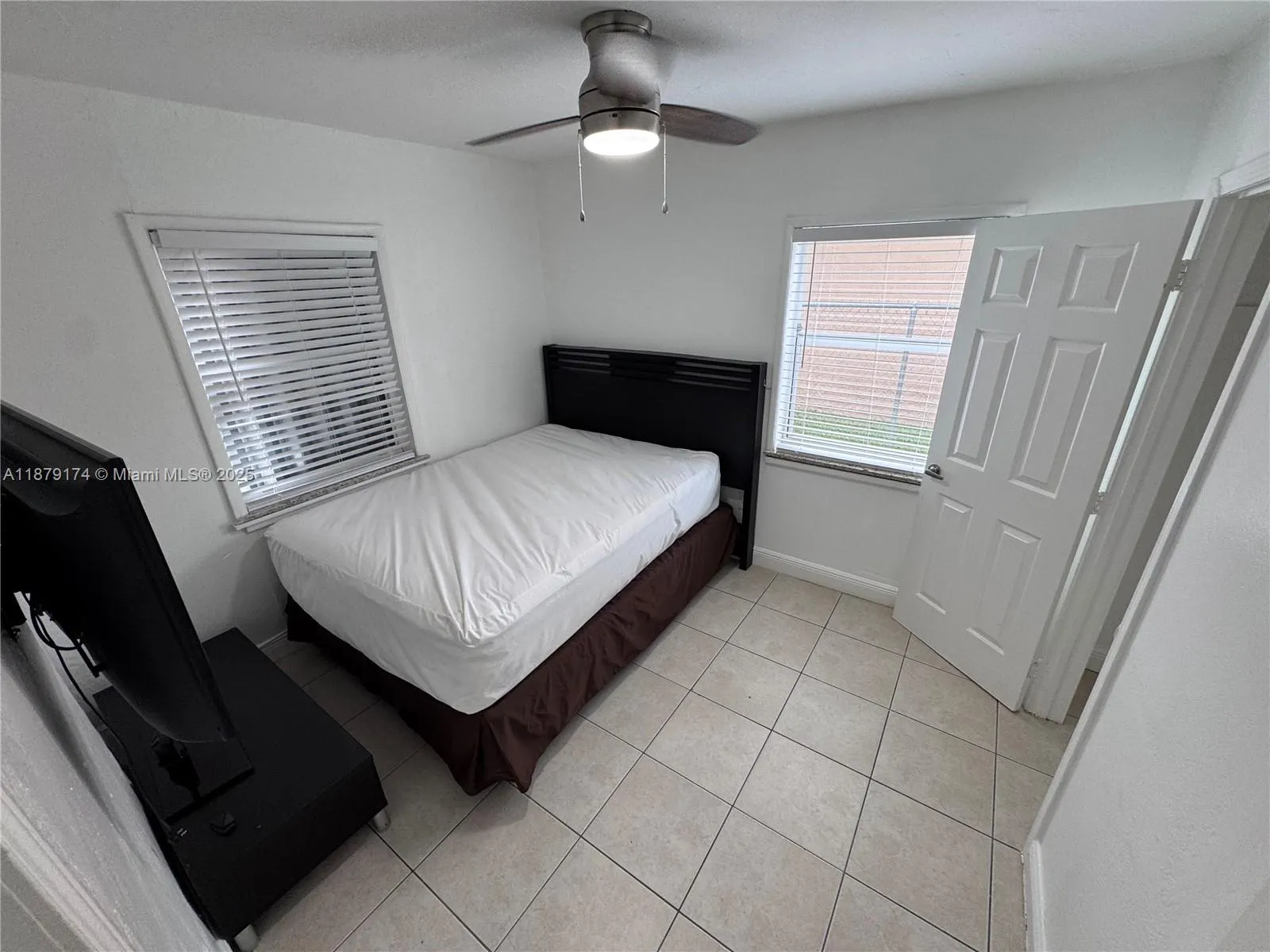 115 NW 28th Ave, #1