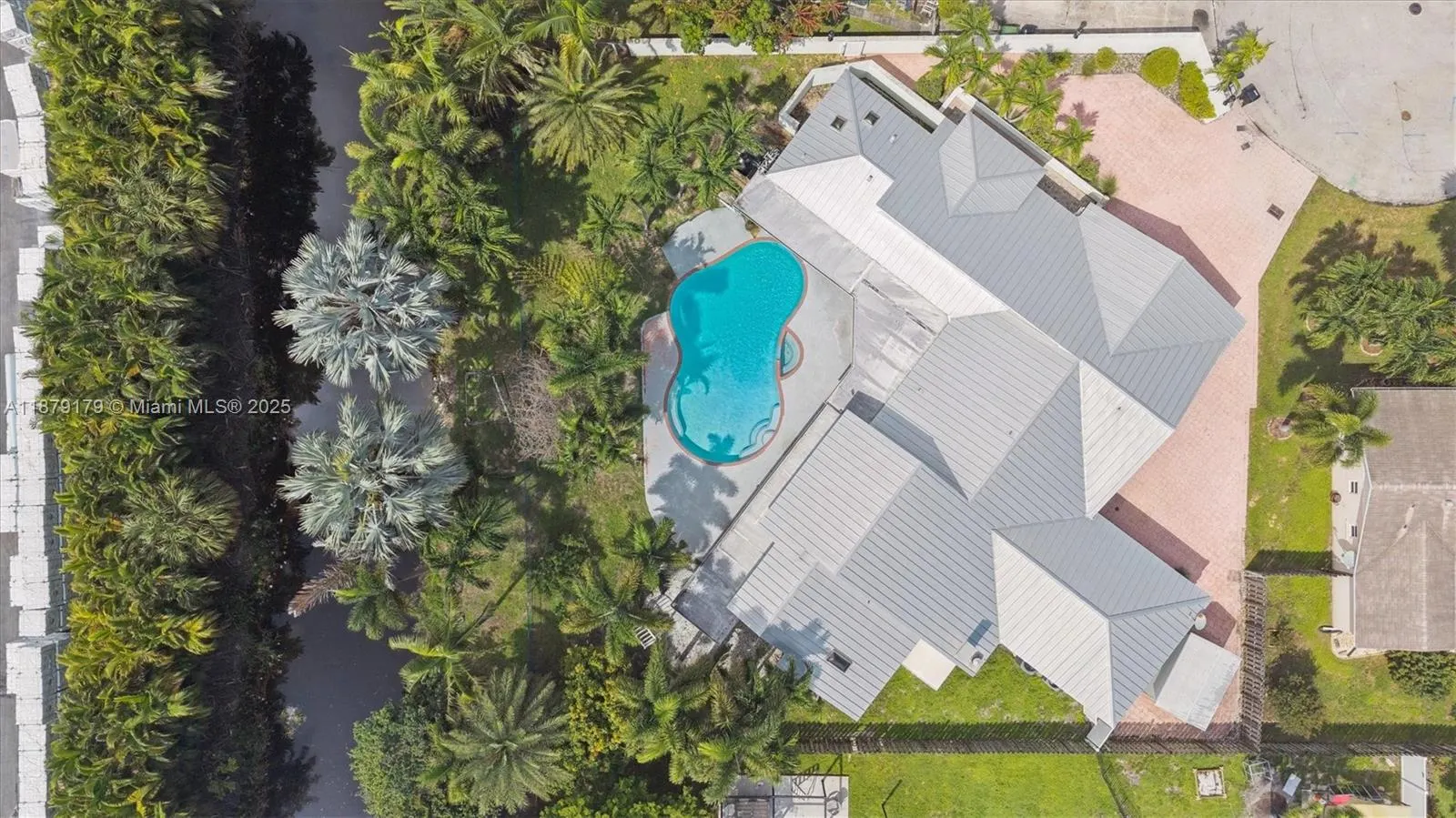 6700 NW 28th Ter