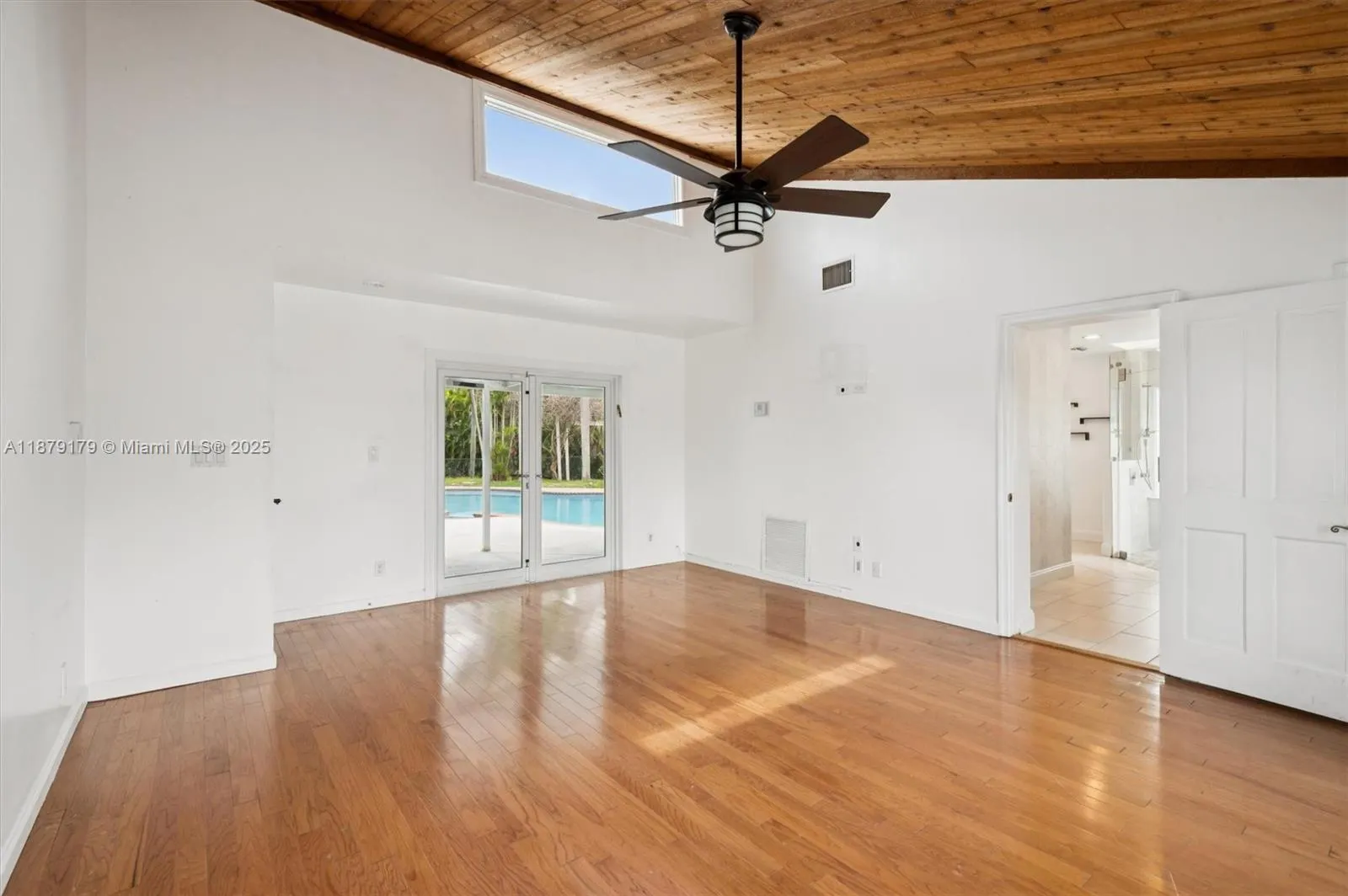 6700 NW 28th Ter
