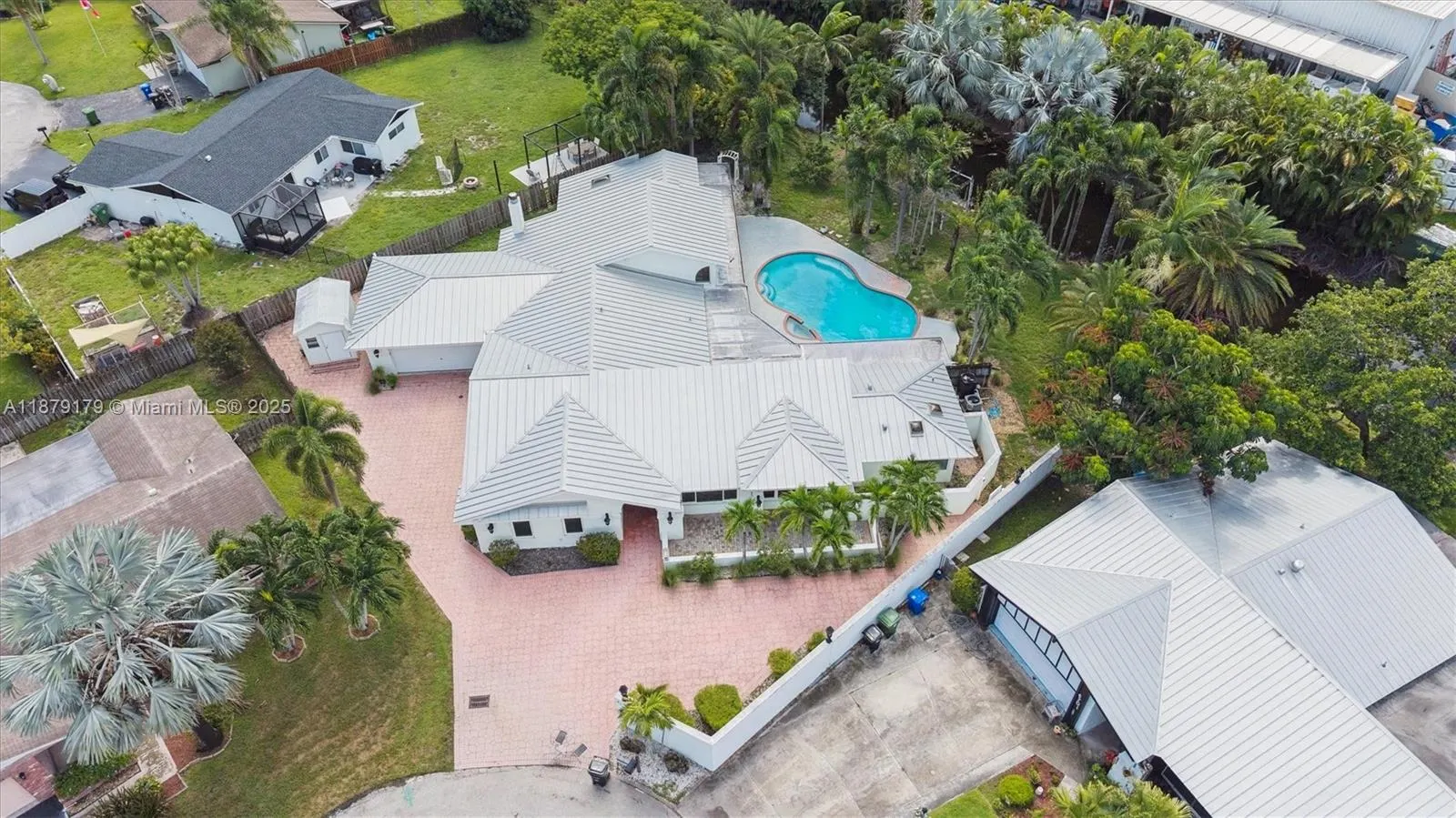 6700 NW 28th Ter