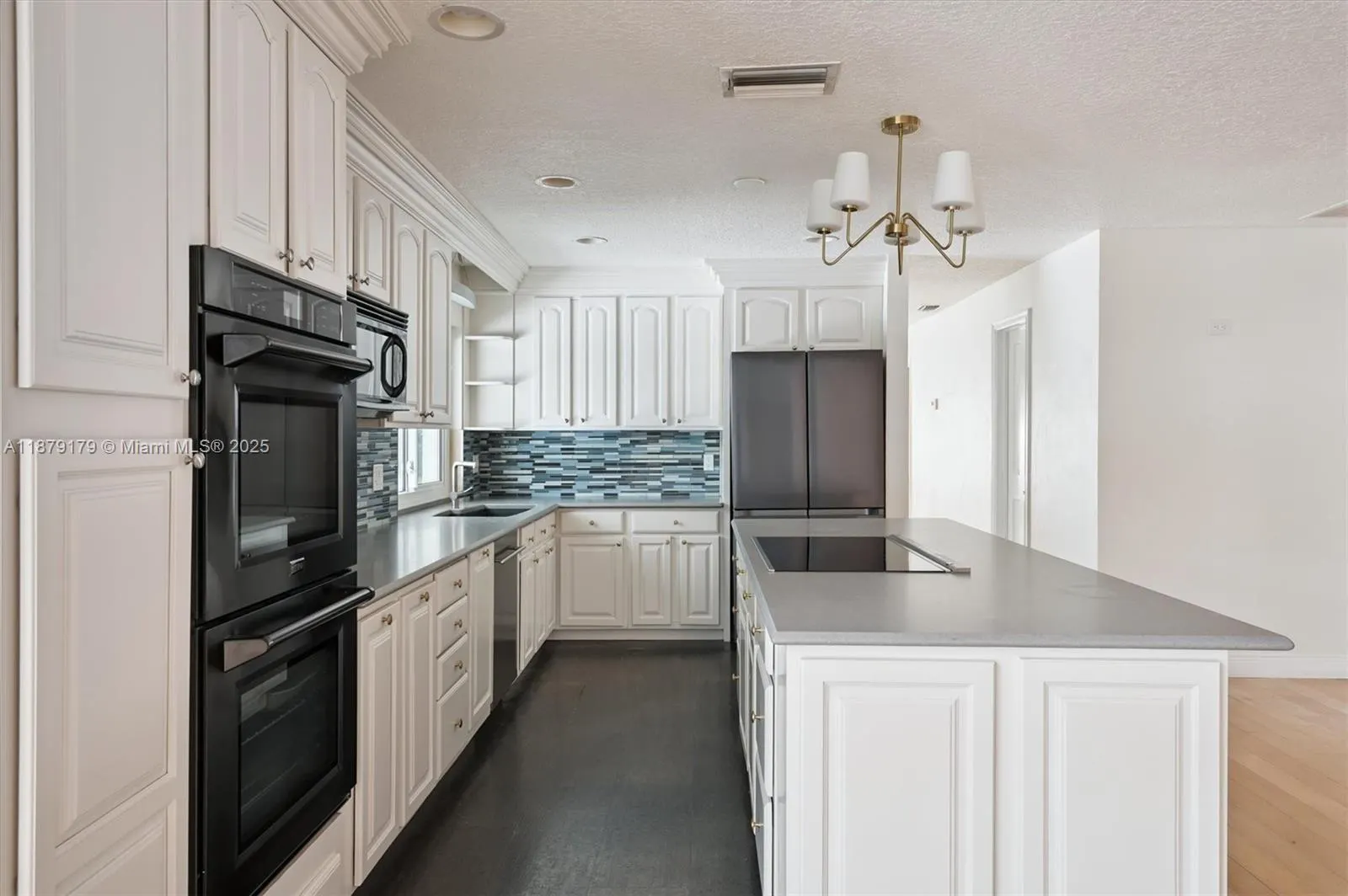6700 NW 28th Ter