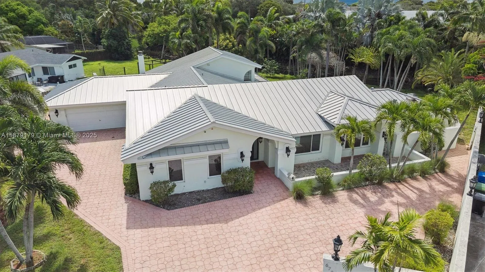 6700 NW 28th Ter