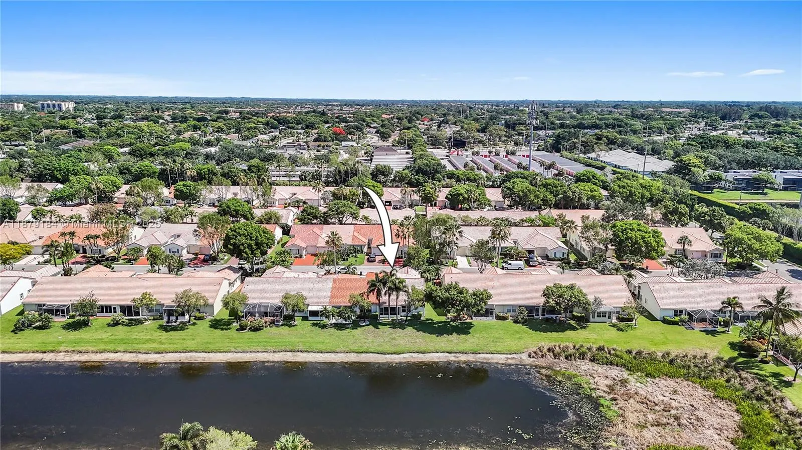 6082 Heliconia Rd