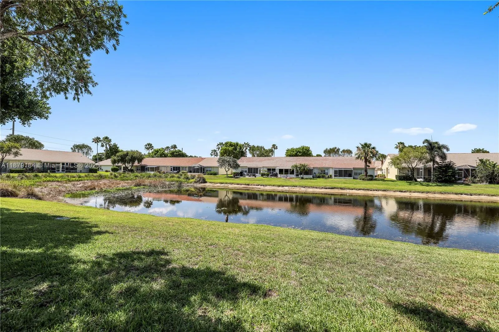 6082 Heliconia Rd