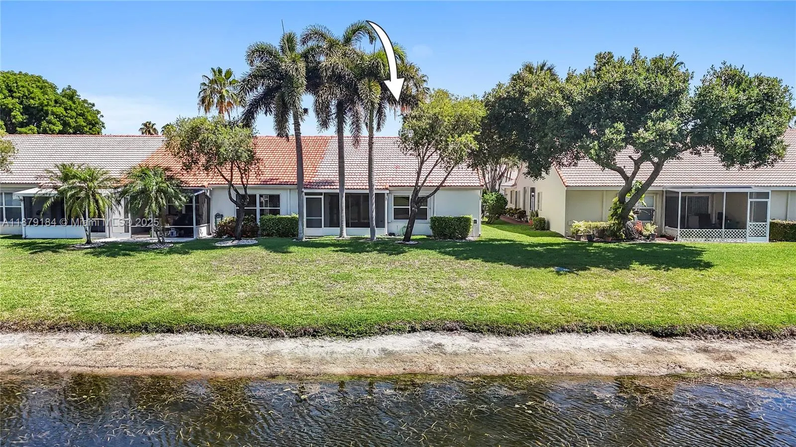 6082 Heliconia Rd
